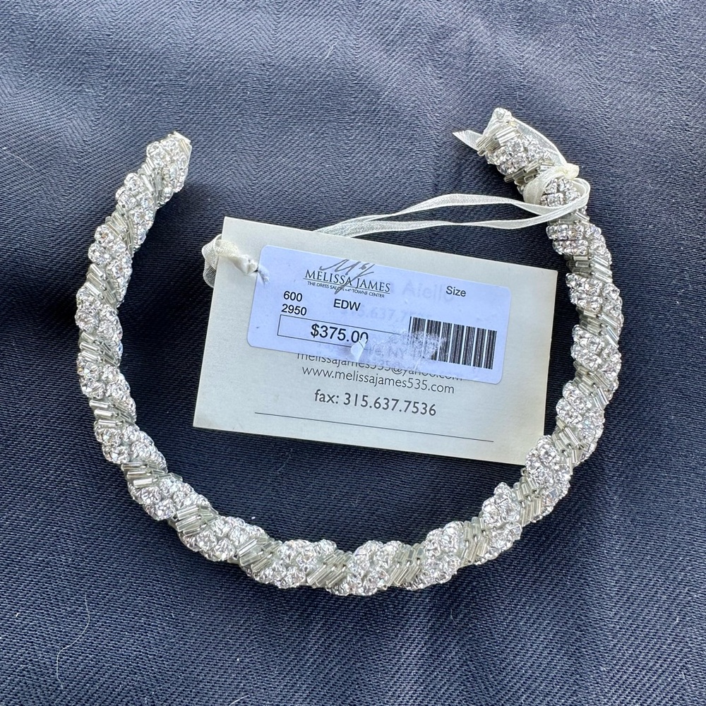 Melissa James Brand New Wedding head piece/band - Picture 3 of 4